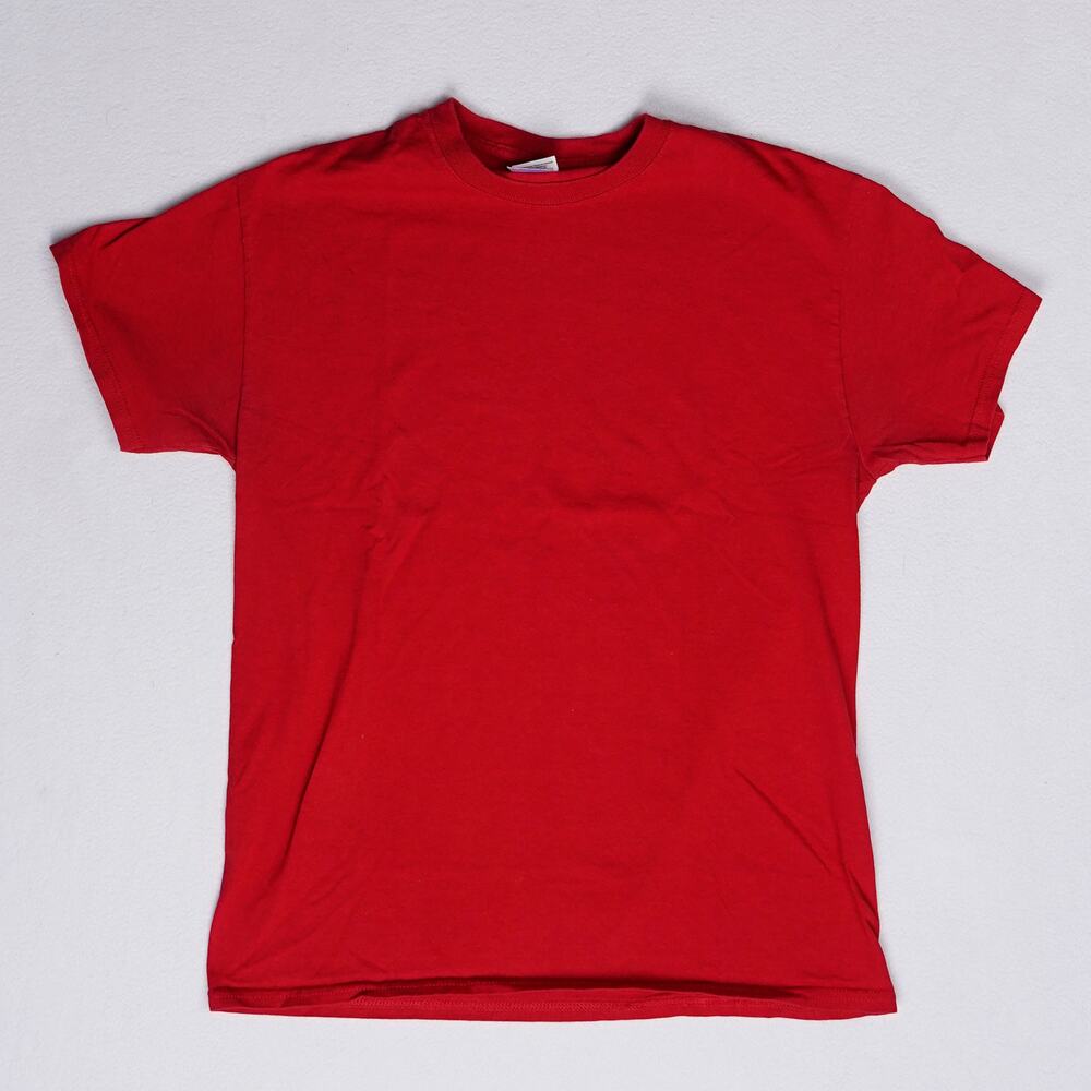 Gildan T-Shirt Mens M Red Short Sleeve Crew Neck Blank Basic Tee NWOT Cotton